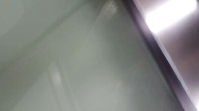 女子高生のスカートの中