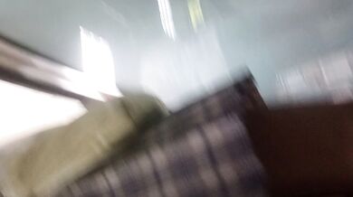 女子高生のスカートの中