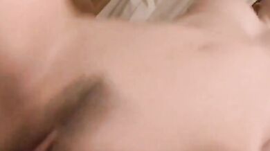 互相幹對方，臉上射精