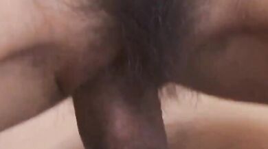 Ngực to bị đâm hết lần này đến lần khác