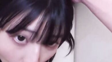 性感女孩吮吸雞巴并互相做愛