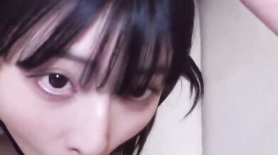 性感女孩吮吸雞巴并互相做愛