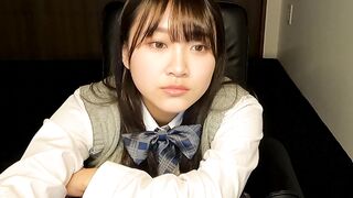 Girl Caught Masturbating in Internet Cafe Booth