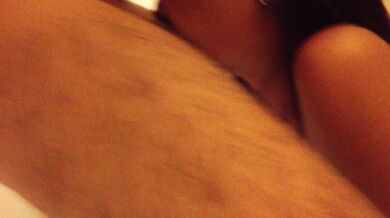 シンガポールの少女、セックスパートナーにすぐに口を平手打ちされる