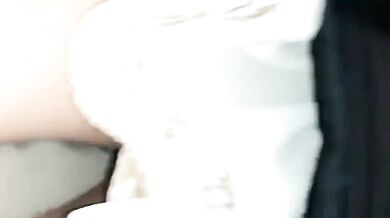 sorpresa, bajo la falda