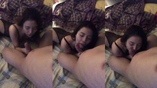 Vietnamese sexy girl blowjob