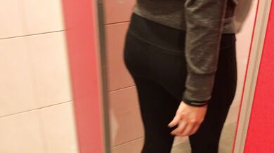 混血正妹健身房公厠口交