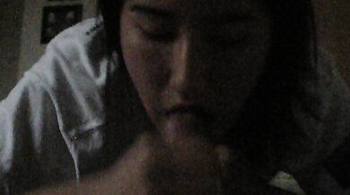 Cô gái đại học singapore thổi kèn