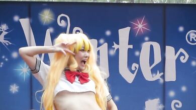 Nhảy múa lộ liễu