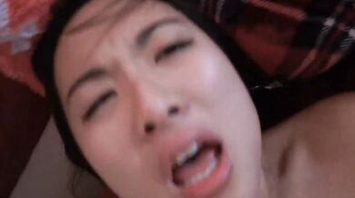 Cô gái trẻ trung thích được xuất trong