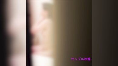 Home Bath Peek! Capturing a Short-Haired Beauty Fully Naked! And She Has a Boyfriend! Too Guilty, So I'm Posting It Online