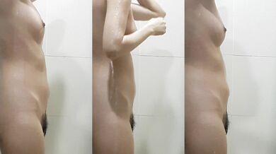 Nhật ký tắm của bạn học