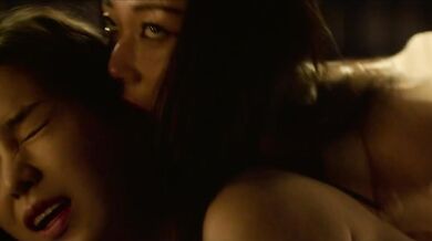 Im Ji Yeon và Lee Yoo Young trong "Gan Sin"