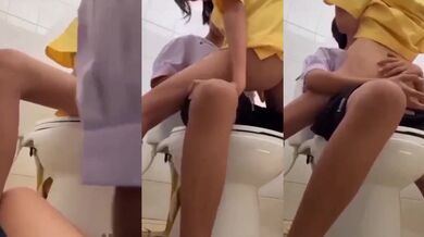 Cặp đôi Thái Lan đào lỗ bồn cầu cưỡi ngựa