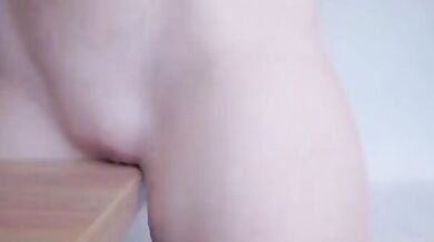 男が見つからないなら、テーブルサイドでかゆみを止めろ