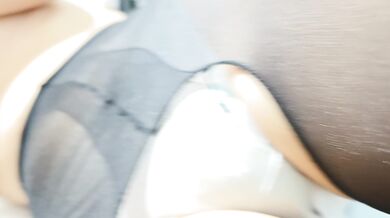 彼女の柔らかな舌が僕の亀頭を滑る