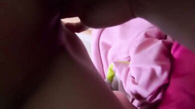 マレーシアの18歳女性がパジャマ姿でオーラルセックス