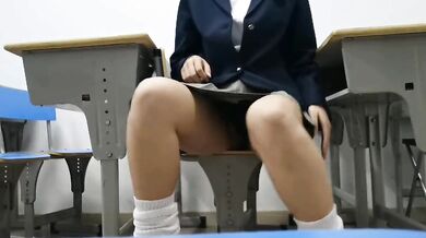 貧乳高校生の自慰行為2