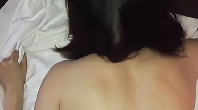 背後位中出台北妹子