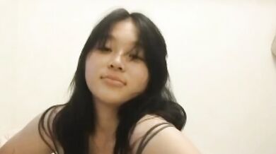 大奶妹妹Tina視訊穿衣