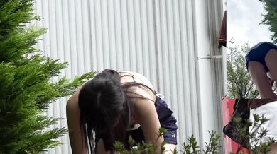 【2人収録】野外お着替えは危険がいっぱい！すじマンくっきりおっぱいポロリげっと ipcam