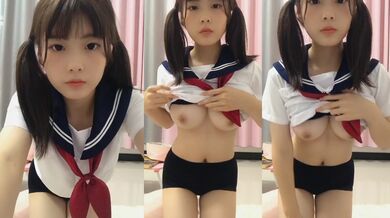 超可愛い大学生の妹が寮で自撮り4