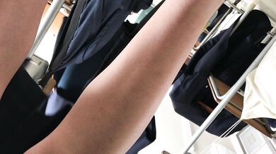 女子高生の着替え [3]