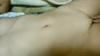 玩弄妹妹巨乳嫩逼