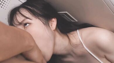 日本美女被強迫口暴