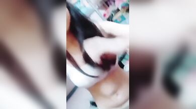 台灣大學生妹妹思春自慰 10