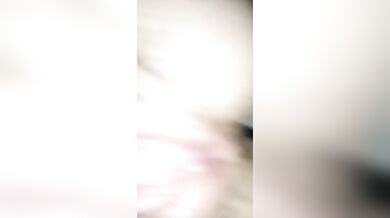 欺騙台灣國中女學生自拍裸體影像