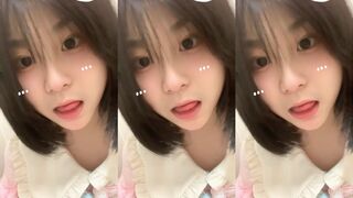 Super Cute College Girl Selfie 1