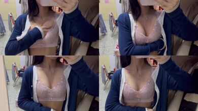 妹妹宿舍對鏡抓奶