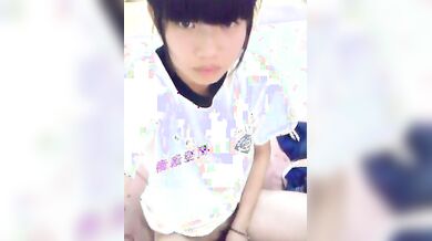 可愛台灣大學生妹妹自慰2