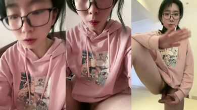 清純メガネウサギ歯の魅惑娘自撮り3