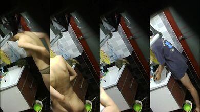 偷窺苗條人妻浴室洗澡全過程（偷拍第一部視頻）