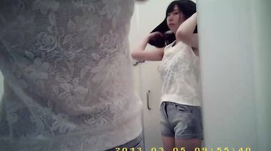 更衣室-美胸 32