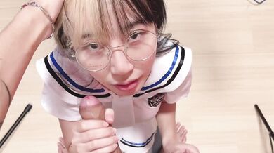 Thai Internet celebrity wears sexy comic costume to give her boyfriend a blowjob