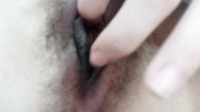 Sibu Hui Zhongan, Malaysia thủ dâm âm hộ của cô ấy và cho bạn trai xem nó