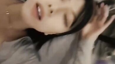 美しい女子寮の自撮り