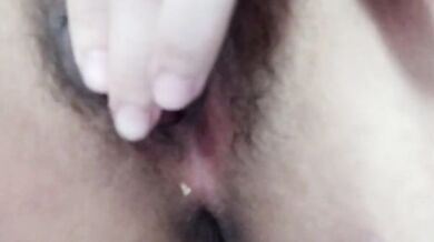 馬來西亞沙撈越可愛妹妹洗澡前的自慰