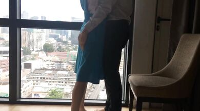 Cô gái Malaysia mặc đồng phục học sinh và quan hệ tình dục bằng miệng với bạn trai