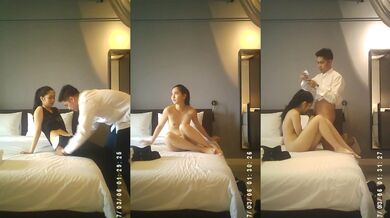 Thai university beauty was secretly photographed while having paid dating at a hotel