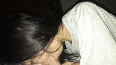 性感女友舔大肉棒