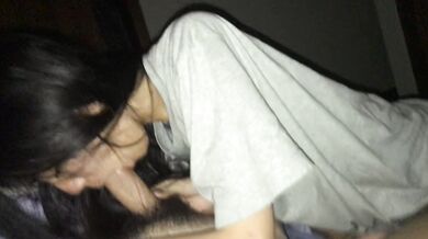 性感女友舔大肉棒