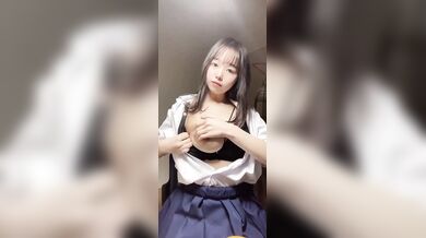豐滿日本妹妹 9