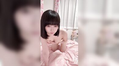 豐滿可愛的日本妹妹很寂寞