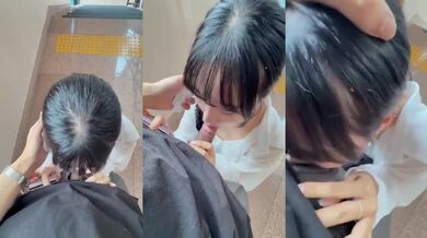 貧乳美女樓道口交深喉嚨
