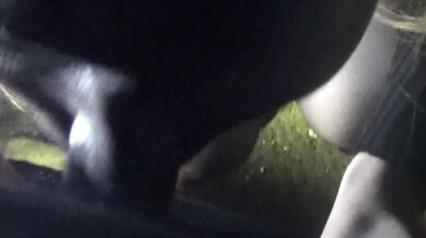 中国人カップルが路上でセックスしながら自撮り