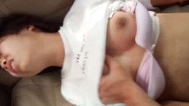 Cô gái mặc nội y hồng đang ân ái trên ô tô, rên rỉ ầm ĩ 2